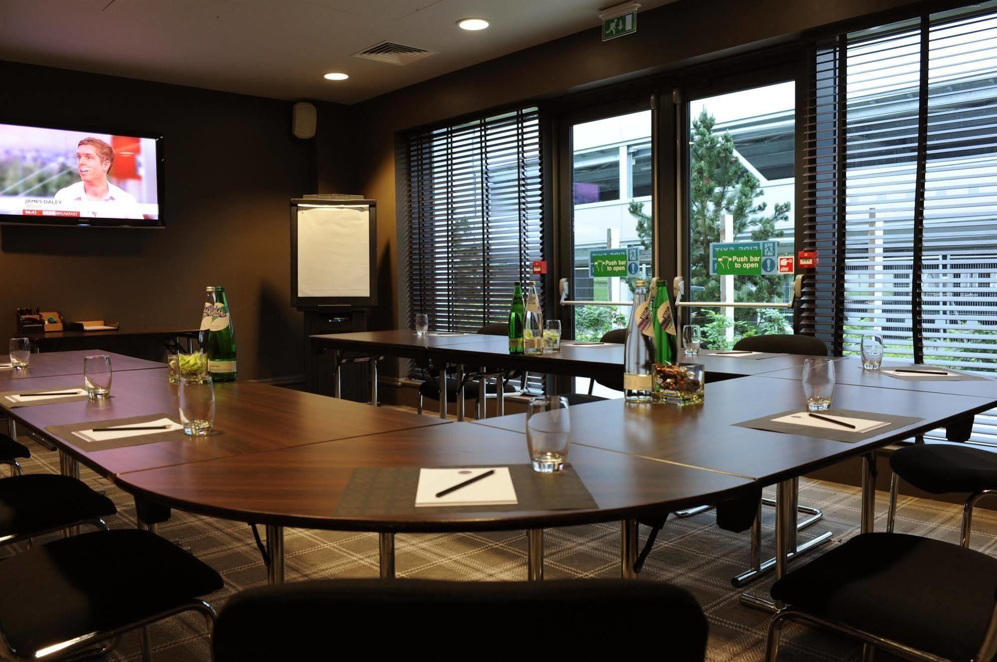 Village Hotel Solihull Ngoại thất bức ảnh